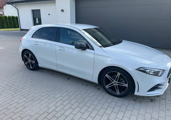 Mercedes-Benz Klasa A cena 94500 przebieg: 52425, rok produkcji 2019 z Poznań małe 211